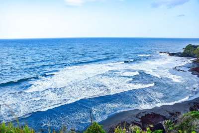 海洋 迎风 冲浪 波涛汹涌的大海 圣文森特和格林纳丁斯