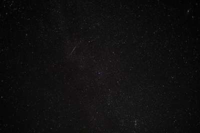 流星 射击之星 英仙座 星空 宇宙 陨石 夜晚 天文学 夜空
