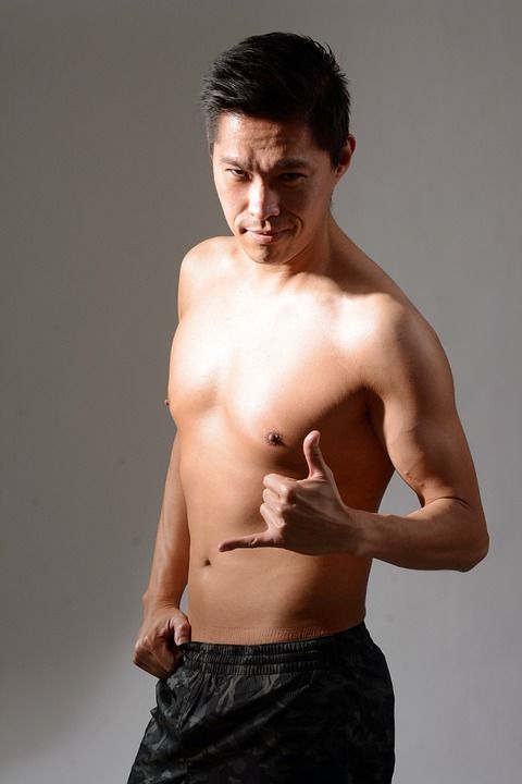 体育 健康 行使 普拉提 男人的脸 男性身体 正文 男人 身体