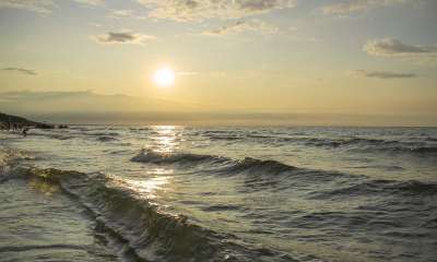 大海波兰 斯泰尼亚 海 海岸 波罗的海 水 夏天 海浪 视图