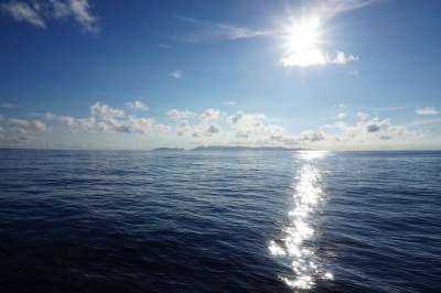 海洋 海 海滩 水 蓝色的大海 蓝色的海洋 天堂 太阳 阳光