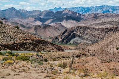山 岩石 地形 景观 顶峰 旅行 户外的 攀登 小山