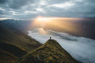 瑞士 日出 山 云 阳光 天空 早晨 自然 多雾路段 景观