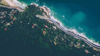 海 水 城市 建筑物 天台 空气 看法 海滩 波浪 路 桥