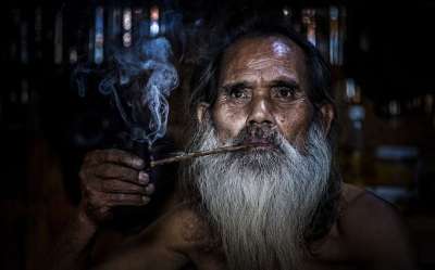 抽烟 管道 老人 胡须 老年 爷爷 祖父 脸上的皱纹 年迈的