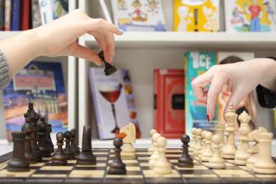 棋 手 图 典当 棕榈 锦标赛 细胞 白 黑色 王 马