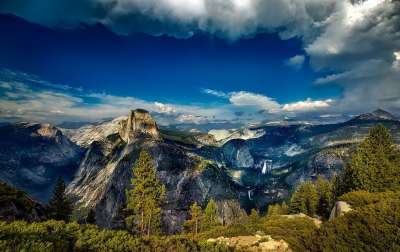 山 云 树木 山脉 多山 山地景观 山景 地平线 优胜美地