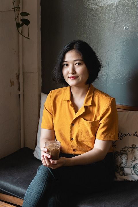 女孩 时尚 肖像 美丽 美丽的 漂亮 女士 女性 姿势 模型