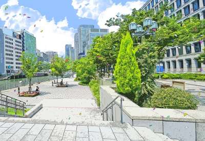 插画风格 日本 大坂 城市 蓝蓝的天空 建设
