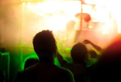 旁观者 音乐会 人群 事件 音乐 观众 庆典 人们 娱乐 节日
