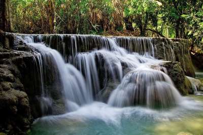 瀑布 级联 自然 河 水 风景 风景秀丽的 激流 流动