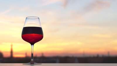 葡萄酒 日落 夏天 喝 酒精 玻璃 玻璃 红色的 太阳 户外的