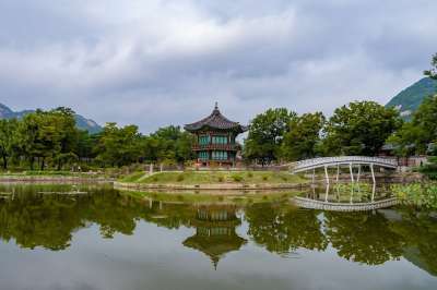 香原亭 池塘 文化遗产 公园 景福宫 汉城 韩国建筑 韩国 宫