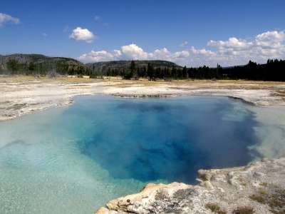 黄石国家公园 怀俄明州 美国 自然 湖 景观 风景 矿物质 深蓝