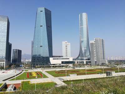 城市 高楼 大厦 公园 建筑 办公场所 商务 晴朗 写字楼