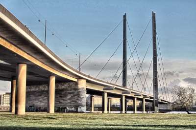 桥 建筑学 Rheinbrücke 技术 吊桥 膝关节桥 城市
