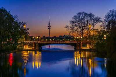汉堡 Alster 天堂 水 日落 晚上的气氛 大气的 建筑学