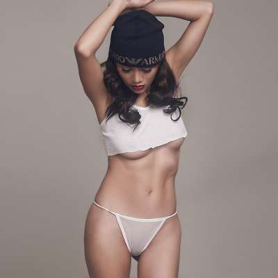美丽 性感的 模型 灰色的美女 灰色模型