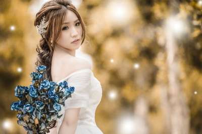 人物 森林 女人 白色礼服 新娘 婚礼 亚洲 美女 新娘捧花