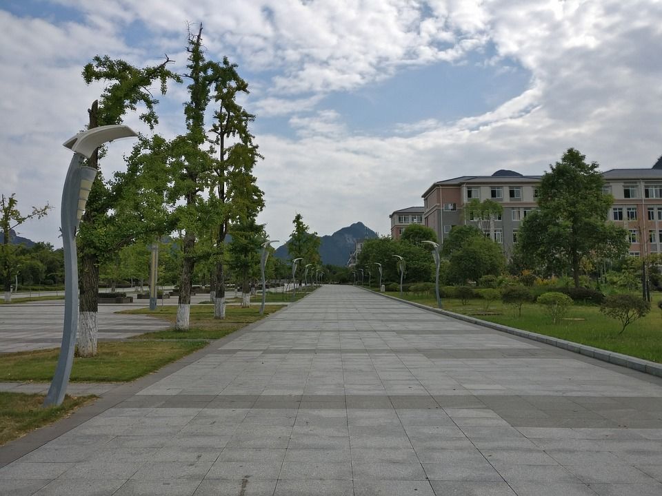校园, 桂林电子科技大学, 蓝天白云
