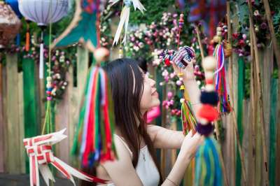 人们 节日 庆典 中国农历新年快乐 玩具娃娃 木头 女士 美丽