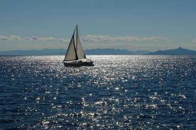 航行 船 海 水 帆船 夏天 旅行 天空 冒险 活动