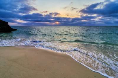 海 天空 自然 景观 云 海滩 日落 晚上 海岸 岩 美丽