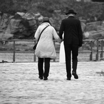 人们 其中 成人 男子 女子 夫妻 个字符 人类 恋爱中