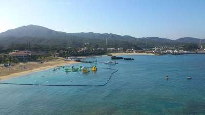 标签 大海 海滩 天，中间用逗号分隔开请