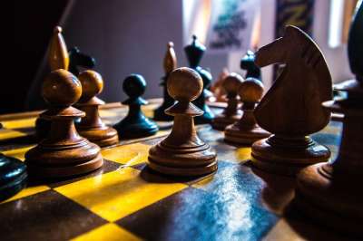 棋 白色的 板 游戏 战略 黑色的 王 播放 玩耍 成功