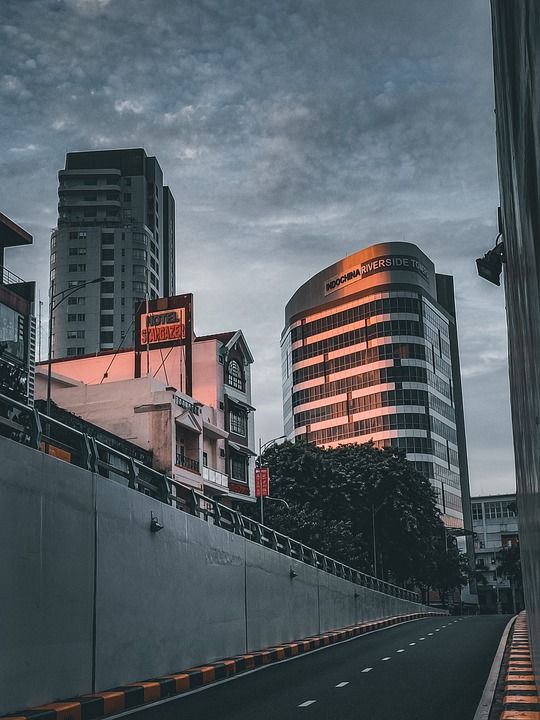 建筑物 路 沥青 结构体 城市的 桥 城市 早晨 日出