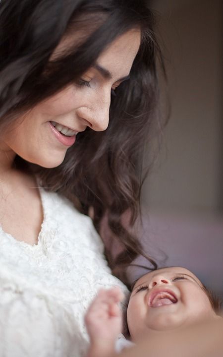 母亲 母性 婴儿 妈妈 孩子 为人父母 新生 可爱的 父母
