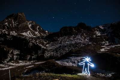 光涂鸦 光绘画 星空 星星 山 长期接触 傍晚的天空 瑞士