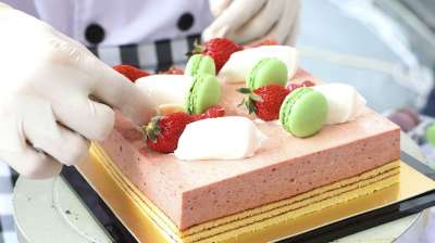 蛋糕师傅 甜品 甜点 美食 蛋糕 烘焙 美味 马卡龙 草莓蛋糕