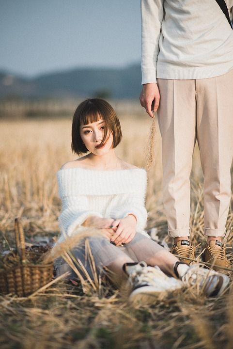 女孩 自然 独自的 原野 肖像