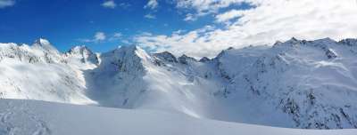 雪 冬季 山 寒冷的 体育 山峰 高山 季节 自然 滑雪胜地
