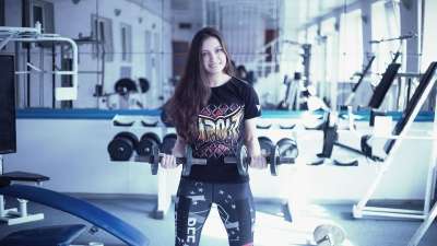健身房女孩 训练器具 跆拳道 拳击 泰拳 年轻女子 体育 手套