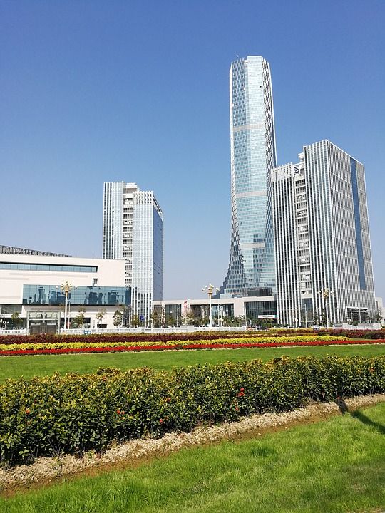 城市 高楼 大厦 公园 建筑 办公场所 商务 晴朗 写字楼