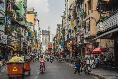 彭 越南 自行车 人 街道 路 亚洲 城市 垃圾桶 摩托车