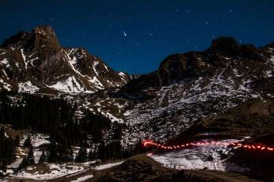 光涂鸦 光绘画 星空 星星 山 长期接触 傍晚的天空 瑞士