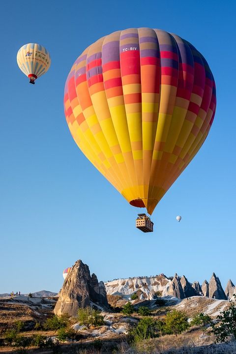 热气球 气球 骑 山 飞机 乘坐热气球 日出 多山 景观 自然