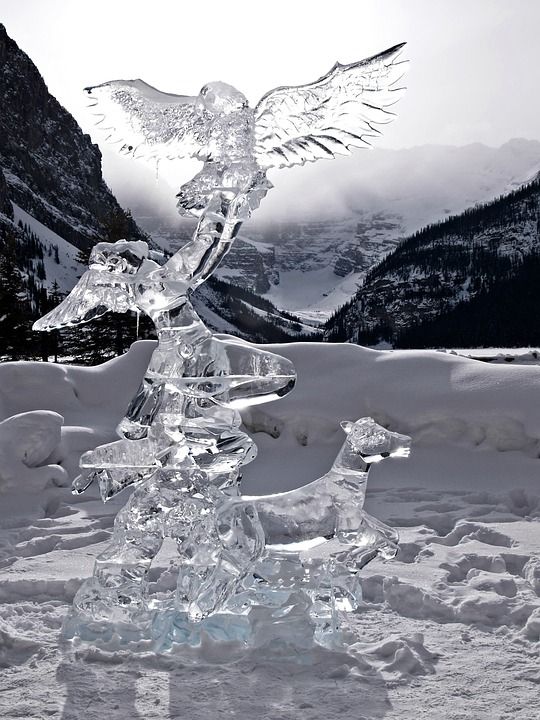 路易斯湖 艾伯塔省 加拿大 冰雕 数字 冰川 湖 冻结 山 雪