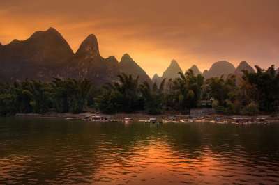 桂林 湖 爬坡道 日落 日出 黄昏 山脉 岩溶丘陵 景观 风光