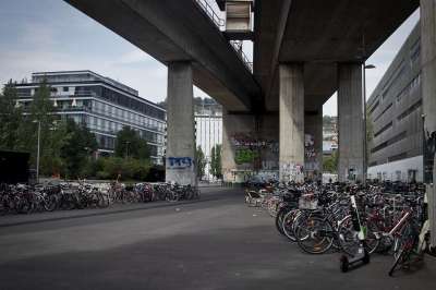 苏黎世 自行车 桥 建筑学 路 城市 人们 骑自行车的人 周期
