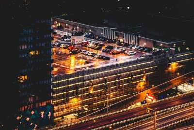 结构 建造 基础设施 夜晚 灯 城市 城市的 天际线 路 桥