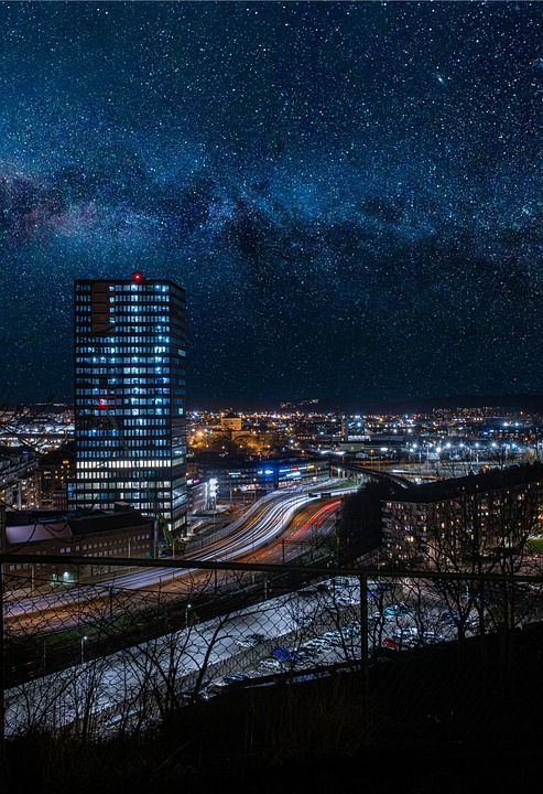 星星 天空 城市 建筑物 交通 宇宙 星空 星夜 银河 星座