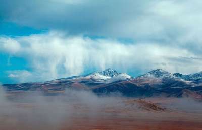 雪山 云 山 景观 薄雾 风景 自然 户外 雪山 雪山 雪山