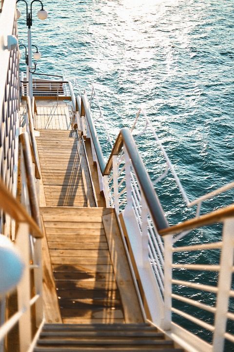 邮轮 Cruise 夕阳 大海 楼梯