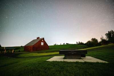 谷仓 星星 晚上 日落 天空 星空 农场 农村 村庄 景观