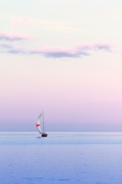 帆船 水 黄昏 垂直的 夏天 游艇 旅行 海洋 湖 天空
